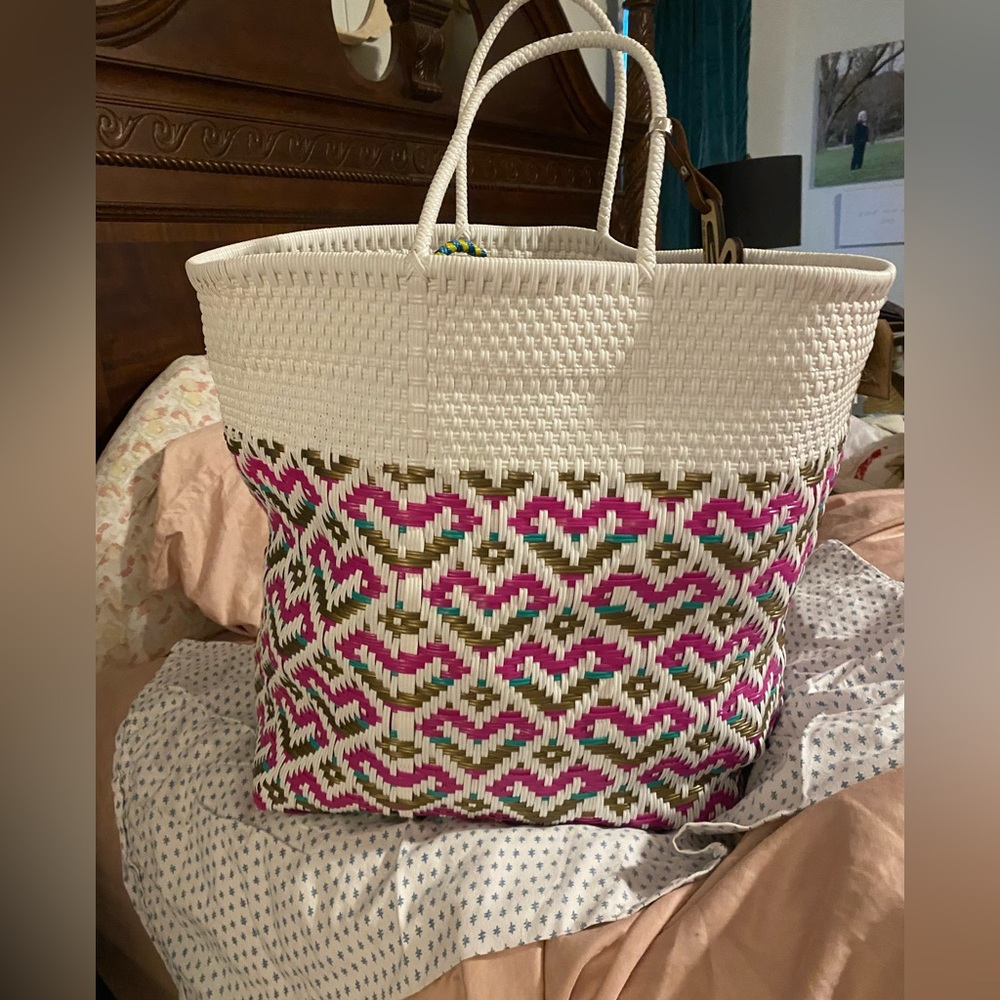 New Maria Victoria woven tote